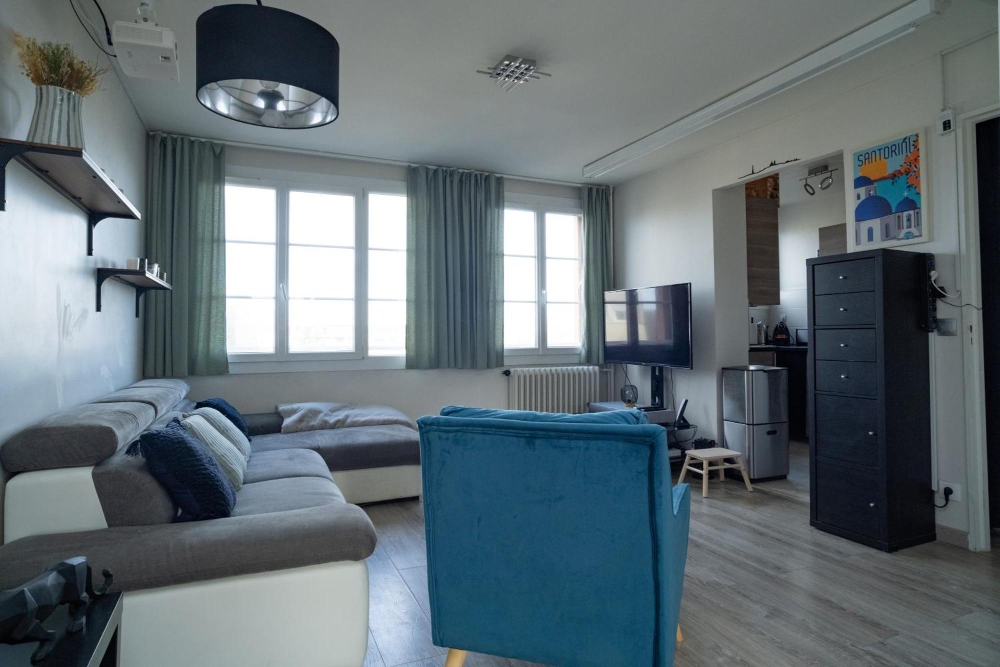 Joli T2 Proche Du Metro Avec Vue Tour Eiffel Apartamento Issy-les-Moulineaux Exterior foto